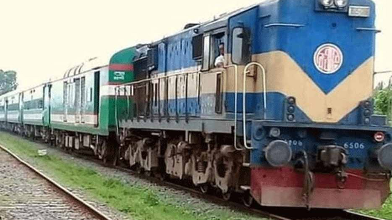 ঈদে ট্রেনের অগ্রিম টিকিট বিক্রির তারিখ ঘোষণা