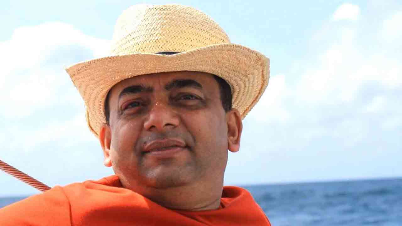 স্ত্রী-কন্যাসহ সাবেক আইজিপি বেনজীরকে দুদকে তলব