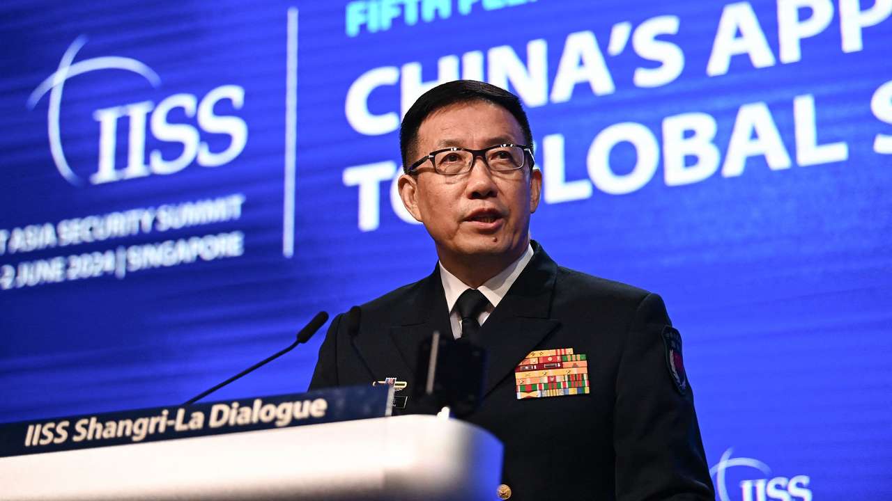 বেইজিংয়ের সংযমের ‘সীমা’ সম্পর্কে সতর্ক করেছেন চীনের প্রতিরক্ষামন্ত্রী