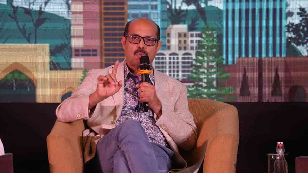 বায়ুদূষণ রোধে ডিএনসিসি মেয়রের পাঁচ ঘোষণা