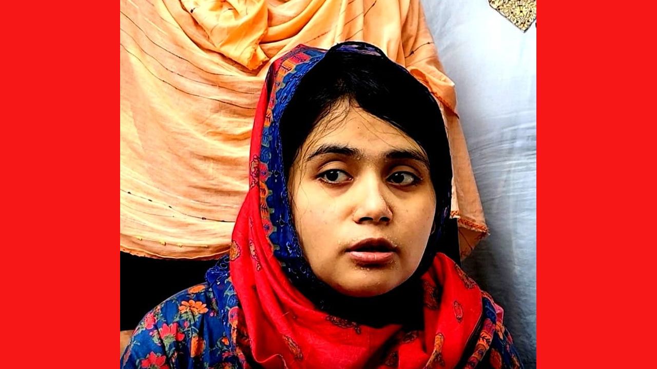 ডিবির সংকেতের অপেক্ষায় এমপি আনারকন্যা ডরিন
