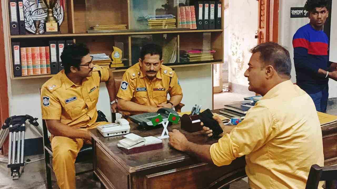 শেরপুরে ঐতিহাসিক ‘চারু ভবন’ এ 'নাদান' চলচ্চিত্রটির শুটিং / ছবি: দেশ টিভি