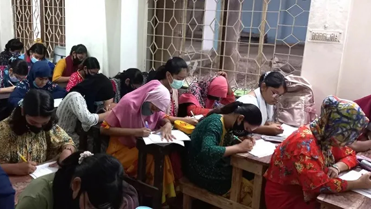 দেড় মাস বন্ধ থাকবে সব কোচিং সেন্টার