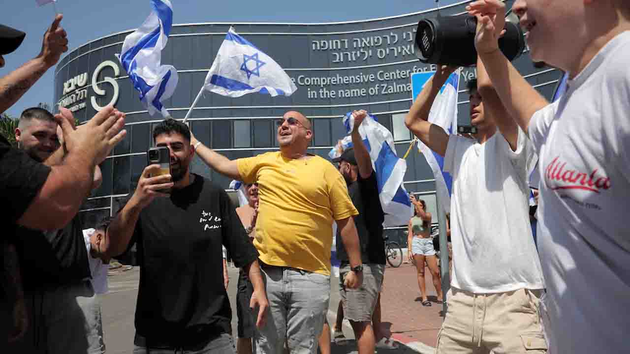 চার জিম্মিকে উদ্ধারের দাবি ইসরায়েলি বাহিনীর