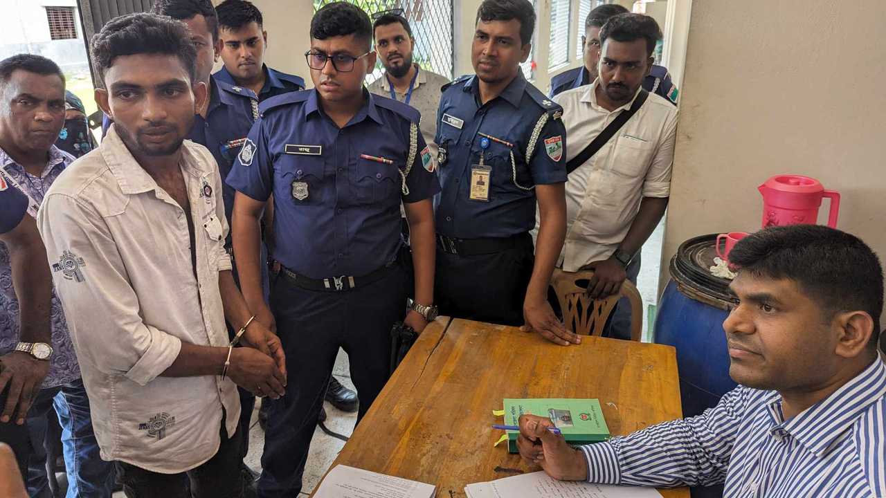 বাগেরহাটে নির্বাচনি দায়িত্ব পালনে বাঁধা, যুবককে ৬ মাসের কারাদণ্ড