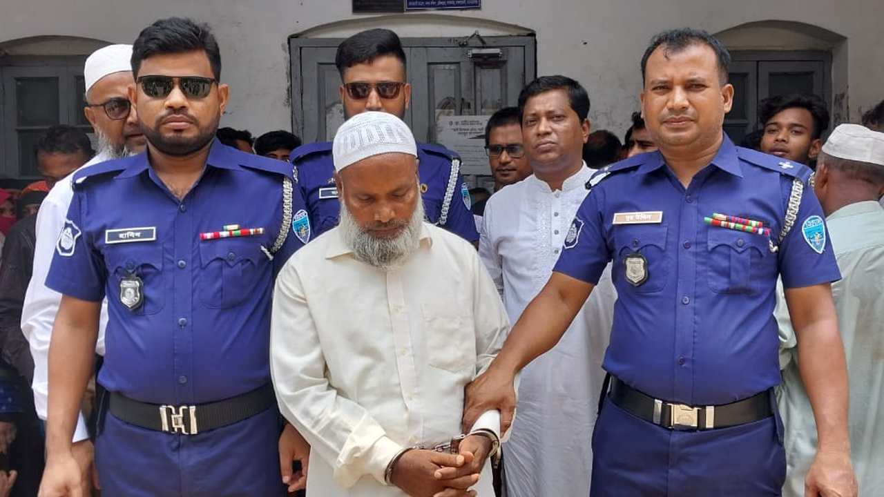ছবিঃ দেশ টিভি