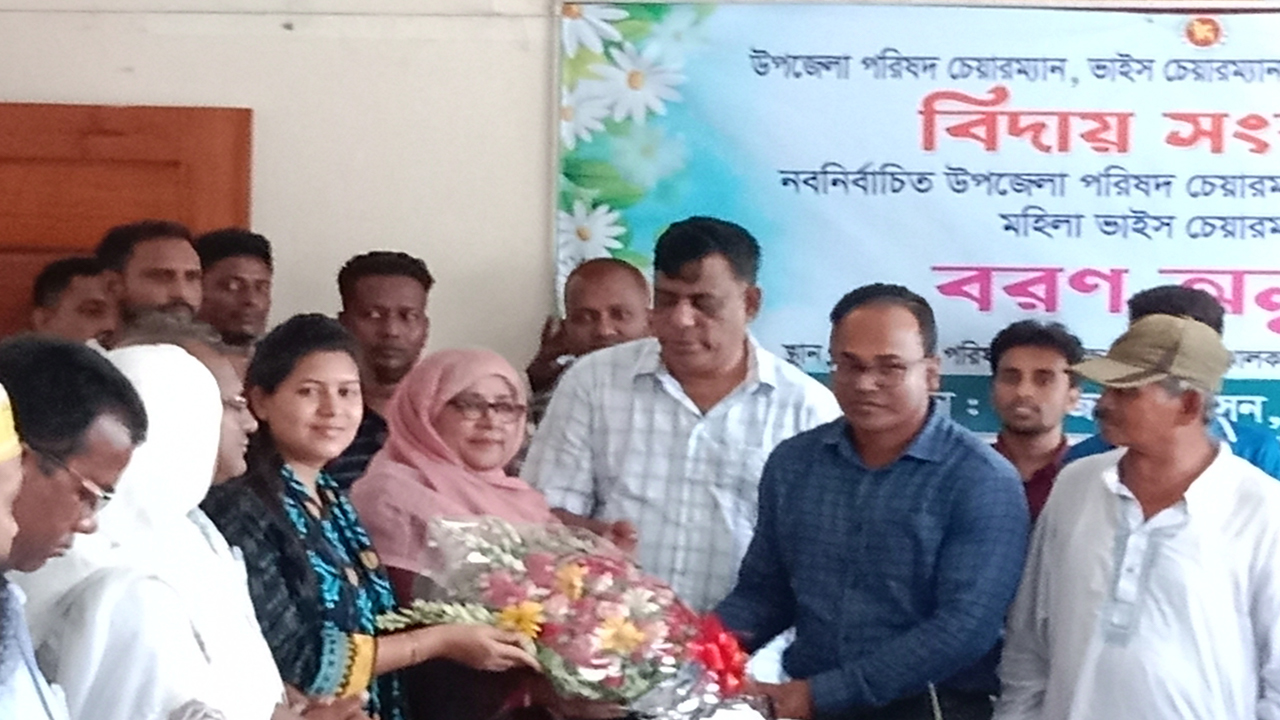 ঝালকাঠিতে দায়িত্ব গ্রহণ করলেন নবনির্বাচিত চেয়ারম্যান