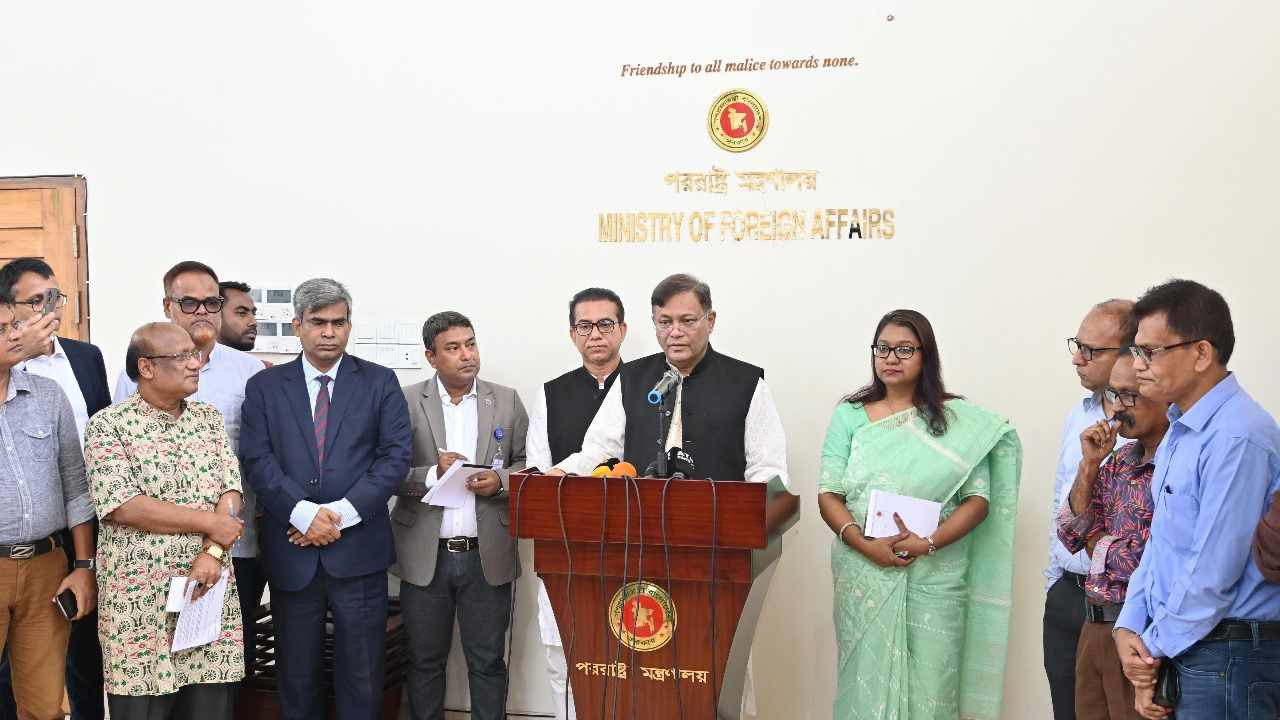 &lsquo;বিএনপি সাম্প্রদায়িক অপশক্তির তোষণ না করলে দেশ আরও এগিয়ে যেত&rsquo;