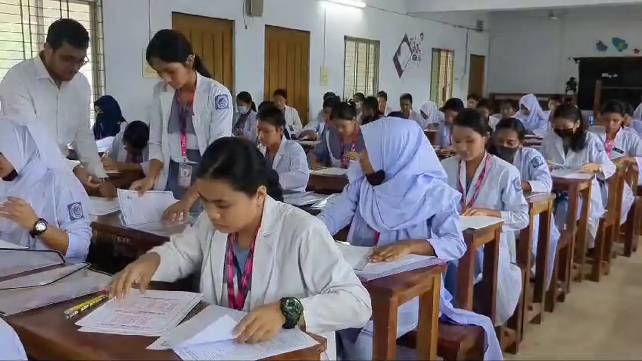 ছবিঃ দেশ টিভি