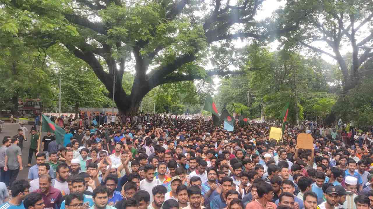 কোটা বিরোধী আন্দোলনে আবারও উত্তাল শাহবাগ