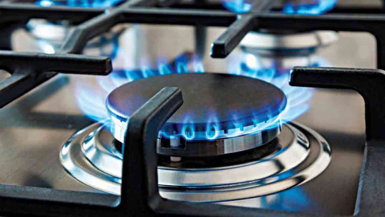 গ্যাস সংকট কমবে কবে জানালেন প্রতিমন্ত্রী