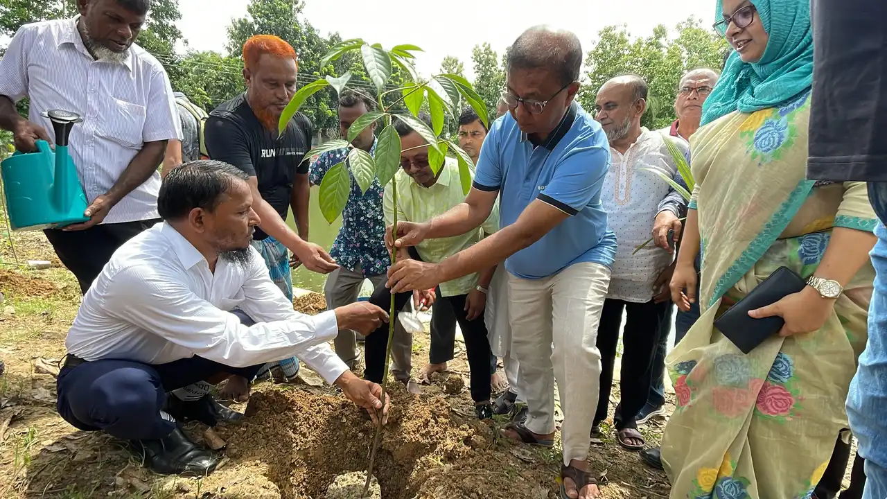 ছবিঃ দেশ টিভি