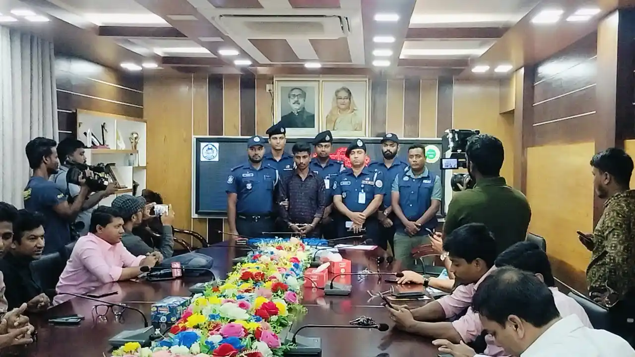 ছবিঃ দেশ টিভি