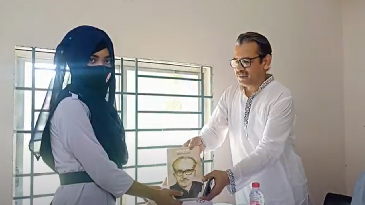 শামসুদ্দিন মোল্লা স্কলারশিপ পেল রাজেন্দ্র কলেজের ৫ কৃতী শিক্ষার্থী
