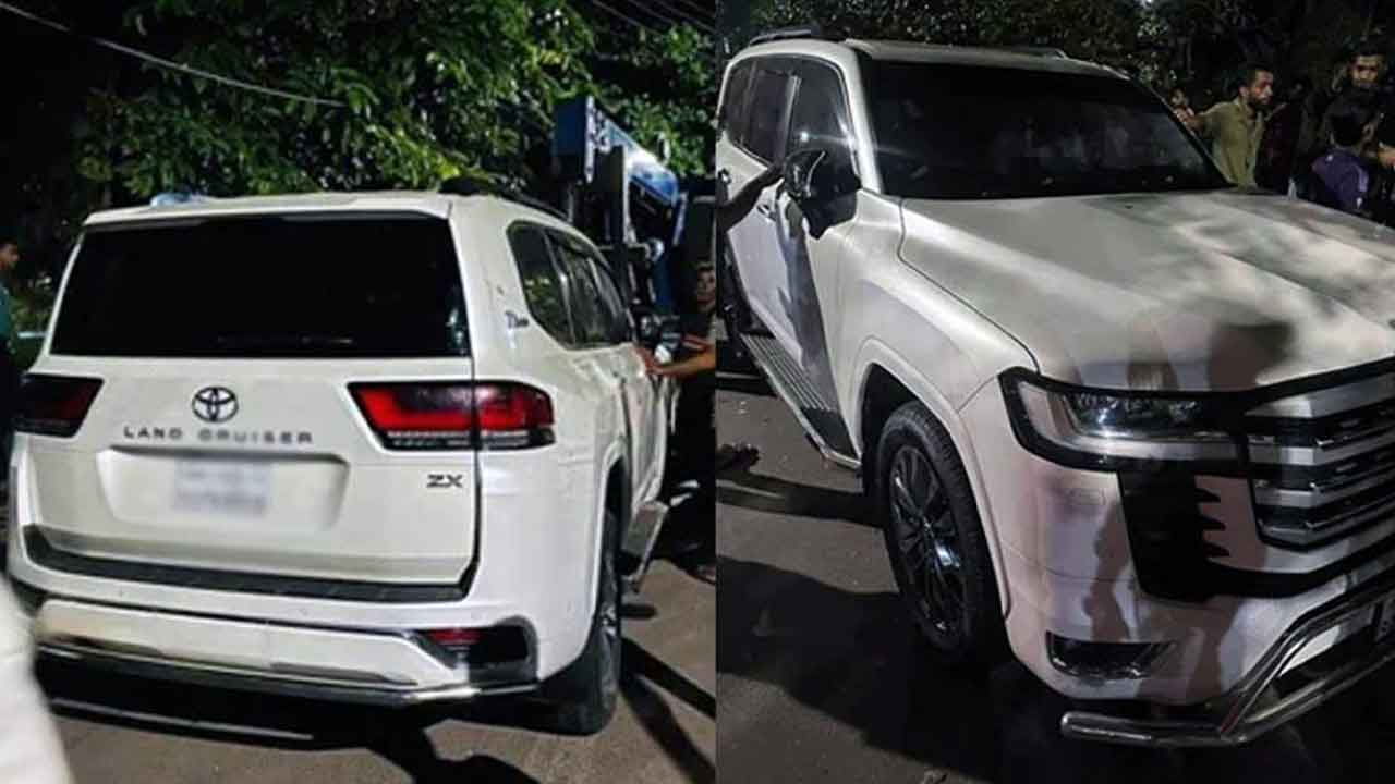 ধানমন্ডির রাস্তায় পাওয়া বিলাসবহুল গাড়িটি সাবেক স্বরাষ্ট্রমন্ত্রীর