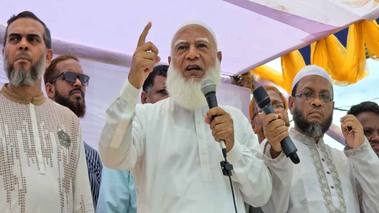 বাংলাদেশ জামায়াতে ইসলামীর আমির ডা. শফিকুর রহমান।