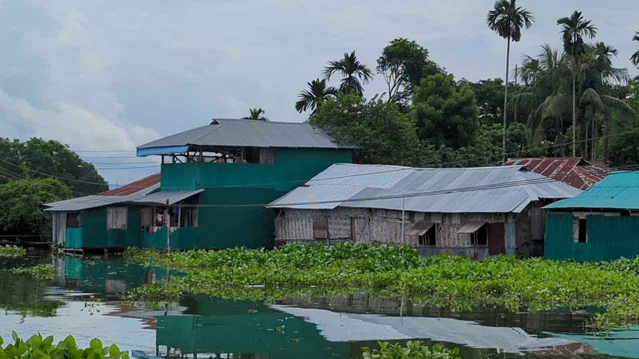 রাঙামাটিতে পানিবন্দি ১৮ হাজার মানুষ