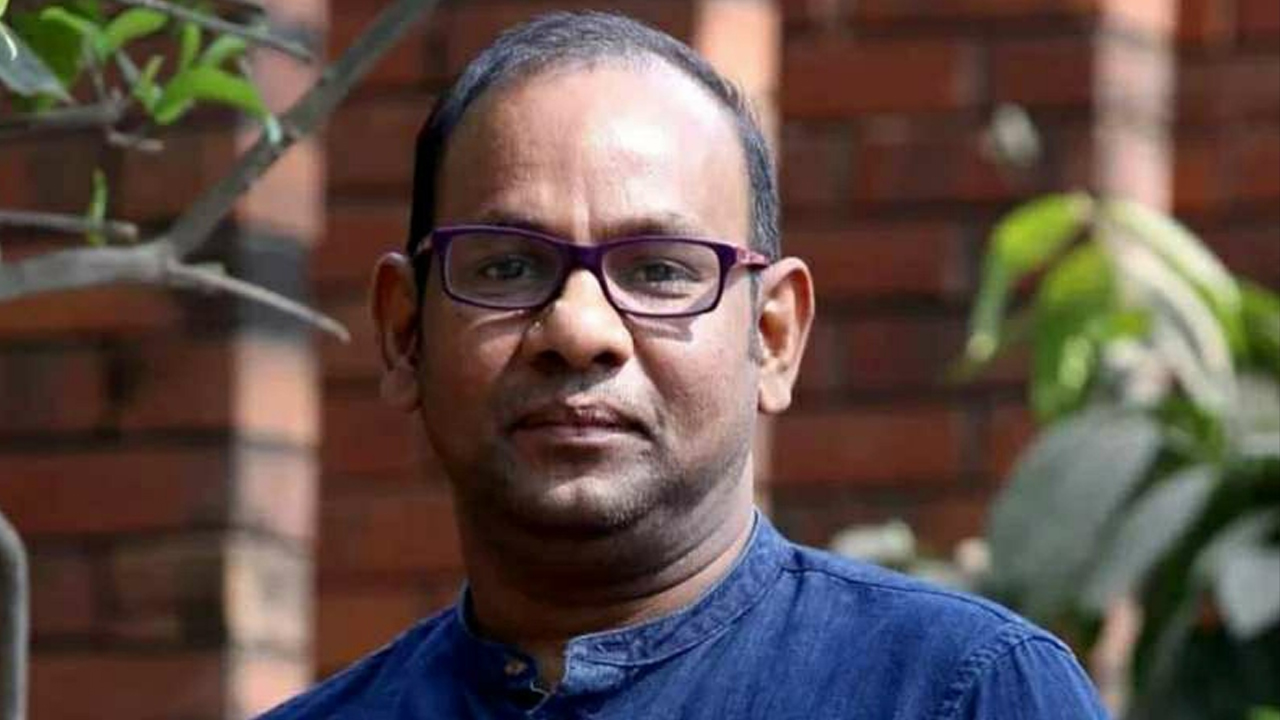 কুমিল্লা বিশ্ববিদ্যালয়ের উপ-উপাচার্যের পদত্যাগ