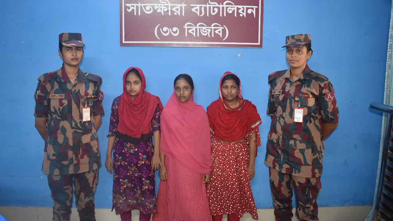 সাতক্ষীরার কলারোয়া সীমান্ত দিয়ে অবৈধভাবে ভারতে যাওয়ার সময় আটক