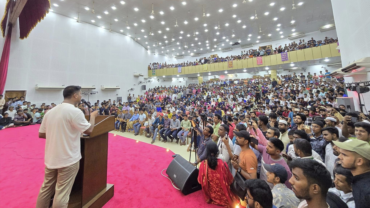 ছবি: ফেসবুক থেকে নেওয়া