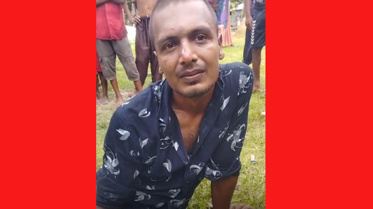 লালমনিরহাটে মন্দিরের ভিতরে নামাজ পড়ার সময় যুবক আটক