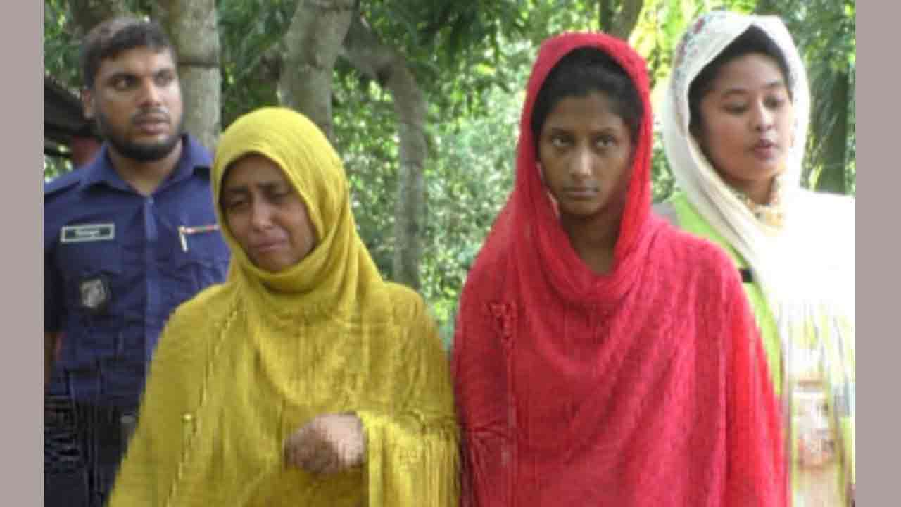 শিশু রাশেদকে হত্যা করে ডোবায় ফেলে দেয় তার সৎমা