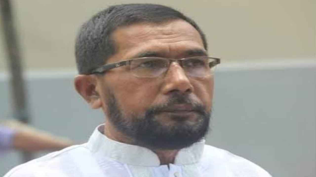 ভোলায় অস্ত্রসহ ইউপি চেয়ারম্যান ও তার ছেলে আটক