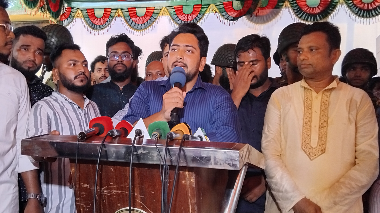 গণপিটুনি নিয়ে নিজের মন্তব্য জানালেন উপদেষ্টা নাহিদ