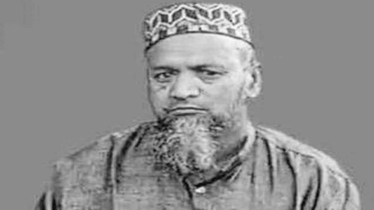 নিহত মুনজুরুল ইসলাম বেংনাই তেঘুরী সরকারি উচ্চ বিদ্যালয়ের সহকারী শিক্ষক।