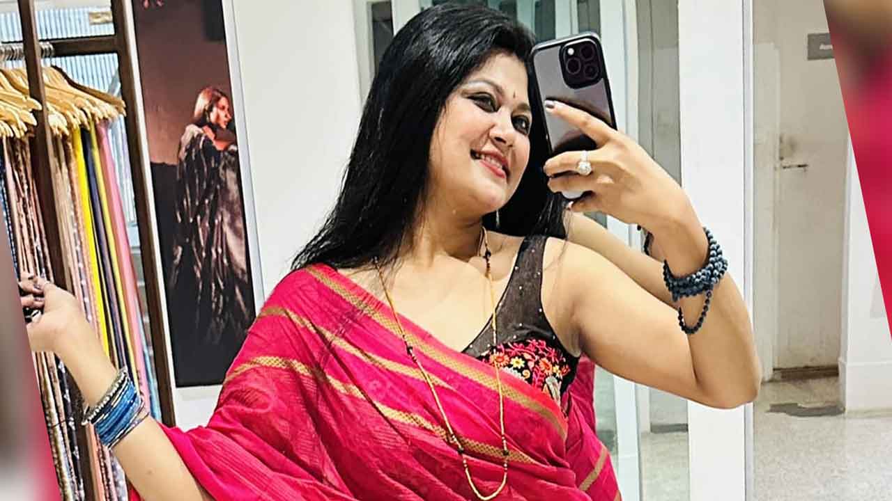 ক্যামেরাম্যান ছেলেটাকে বলে &lsquo;ঐ তুই কিছু দেখছোস&rsquo;