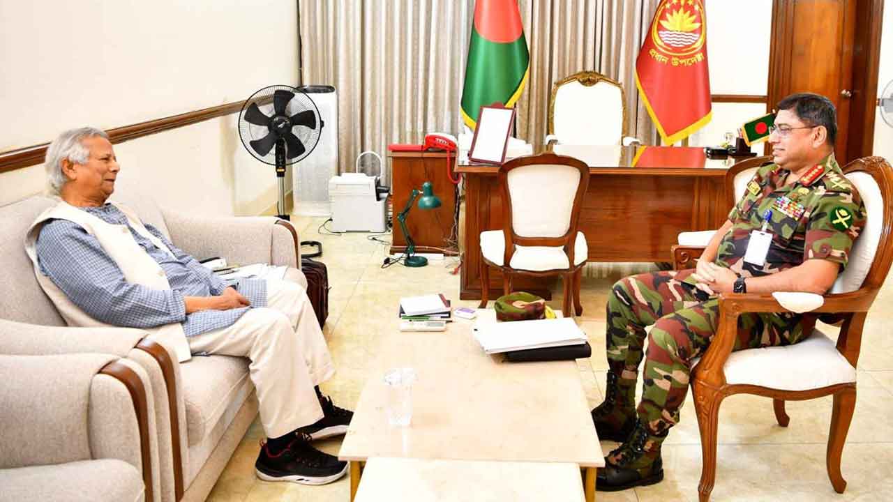 প্রধান উপদেষ্টার সঙ্গে সেনাপ্রধানের সাক্ষাৎ