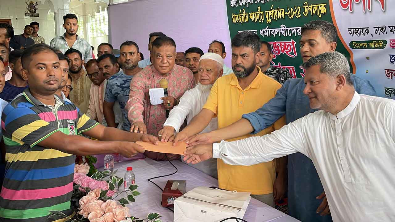 ফেনীতে সনাতন ধর্মাবলম্বীদের সাথে বিএনপির মত বিনিময়