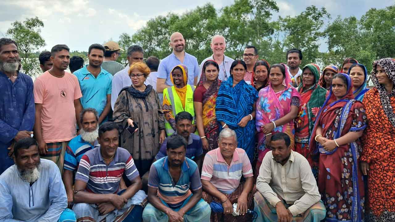 শ্যামনগরে জলবায়ু সহনশীলতা ও পরিবেশ সুরক্ষায় কার্যক্রম শুরু