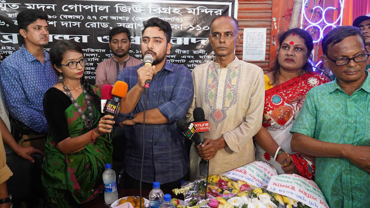 দুর্গোৎসব আয়োজনে সরকার সর্বোচ্চ সতর্কতামূলক ব্যবস্থা নিয়েছে: নাহিদ ইসলাম