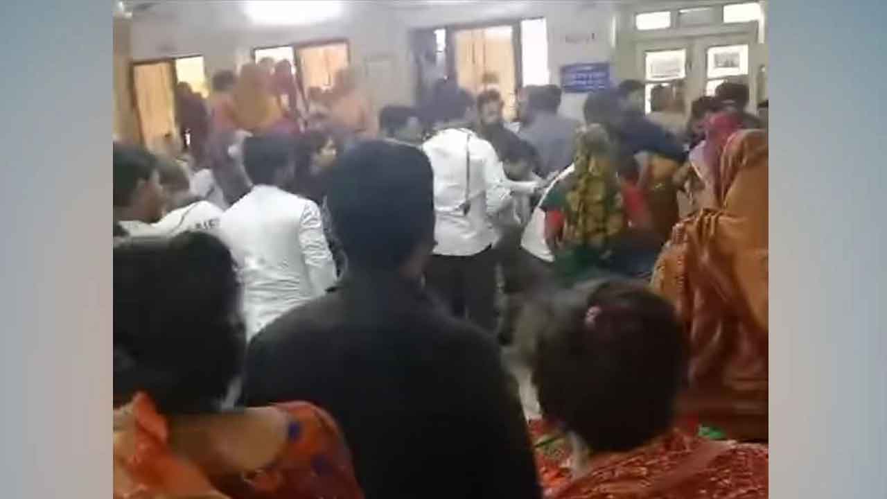 হাসপাতালে চিকিৎসা নিতে গিয়ে হামলার শিকার নারীসহ ৩ জন&nbsp;