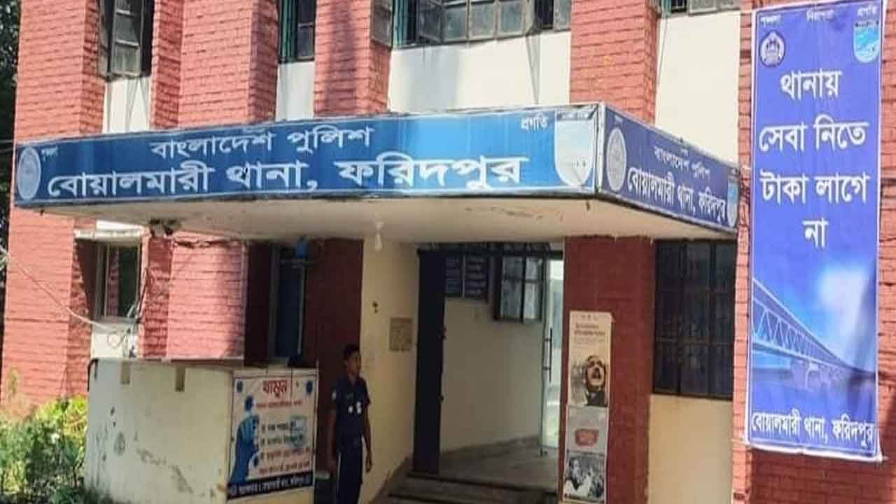 ফরিদপুরে বিদ্যুৎস্পৃষ্টে ভ্যানচালকের মৃত্যু