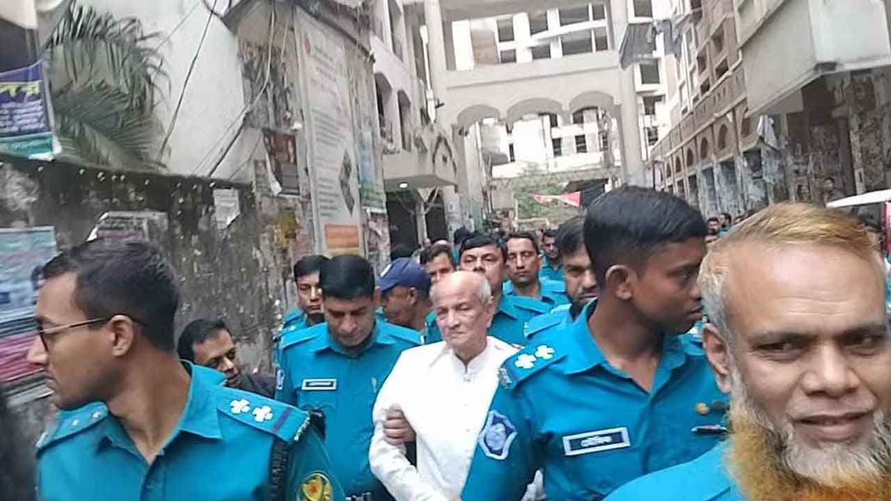 হত্যা মামলায় কামাল আহমেদ মজুমদার তিন দিনের রিমান্ডে