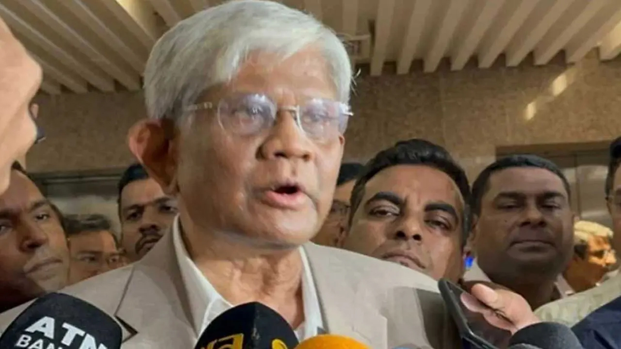 পাচার হওয়া টাকা ফিরিয়ে আনার বিষয়ে যা বললেন অর্থ উপদেষ্টা