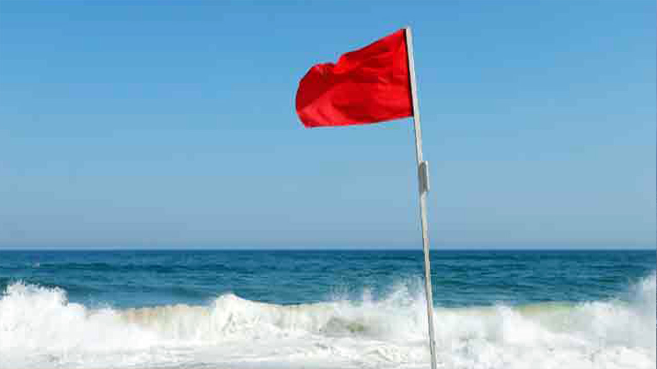 সাগর উত্তাল, ঘূর্ণিঝড়ে পরিণত হচ্ছে নিম্নচাপ&nbsp;