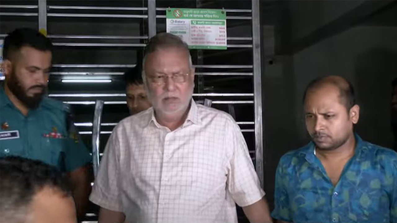 সাবেক কৃষিমন্ত্রীর বাসা থেকে বিদেশি মুদ্রা ও স্বর্ণালংকারসহ চার কোটি টাকা উদ্ধার&nbsp;