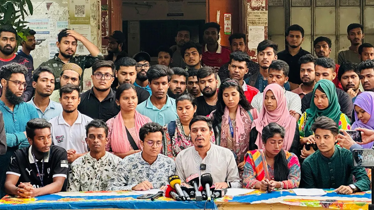 সাত কলেজের আন্দোলন চলবে