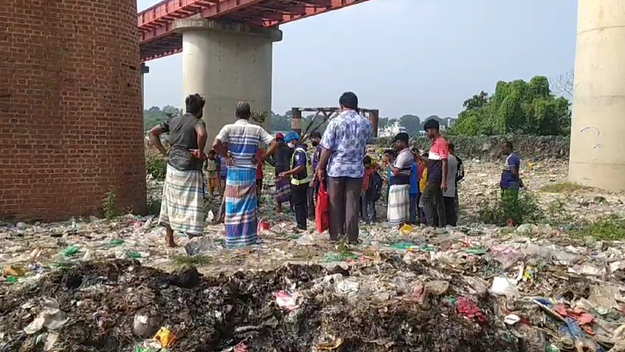 পলাশে ট্রেনে কাটা পড়ে শ্রমিকের মৃত্যু