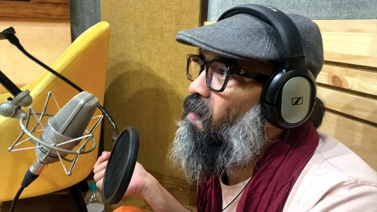 জনপ্রিয় নির্মাতার গলিত মরদেহ উদ্ধার