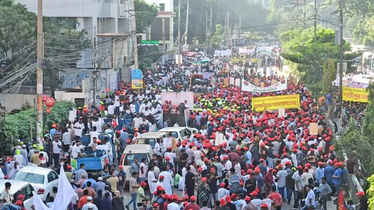 কোরআন তেলাওয়াতের মধ্য দিয়ে বিএনপির শোভাযাত্রা শুরু