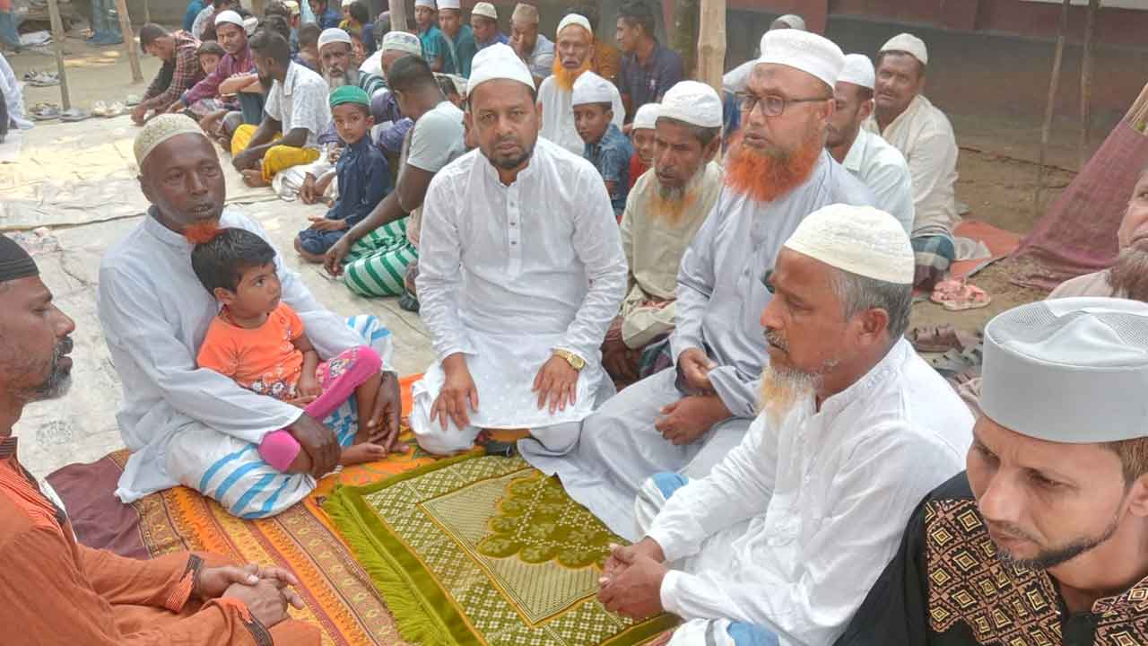 খালেদা জিয়ার রোগমুক্তি কামনায় সালথায় বিএনপির দোয়া মাহফিল