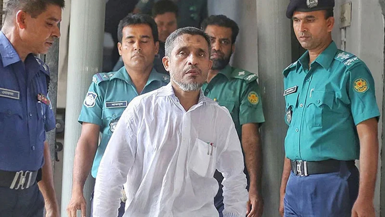 লুৎফুজ্জামান বাবর গুরুতর অসুস্থ, কারাগারে যাবেন ৪ চিকিৎসক