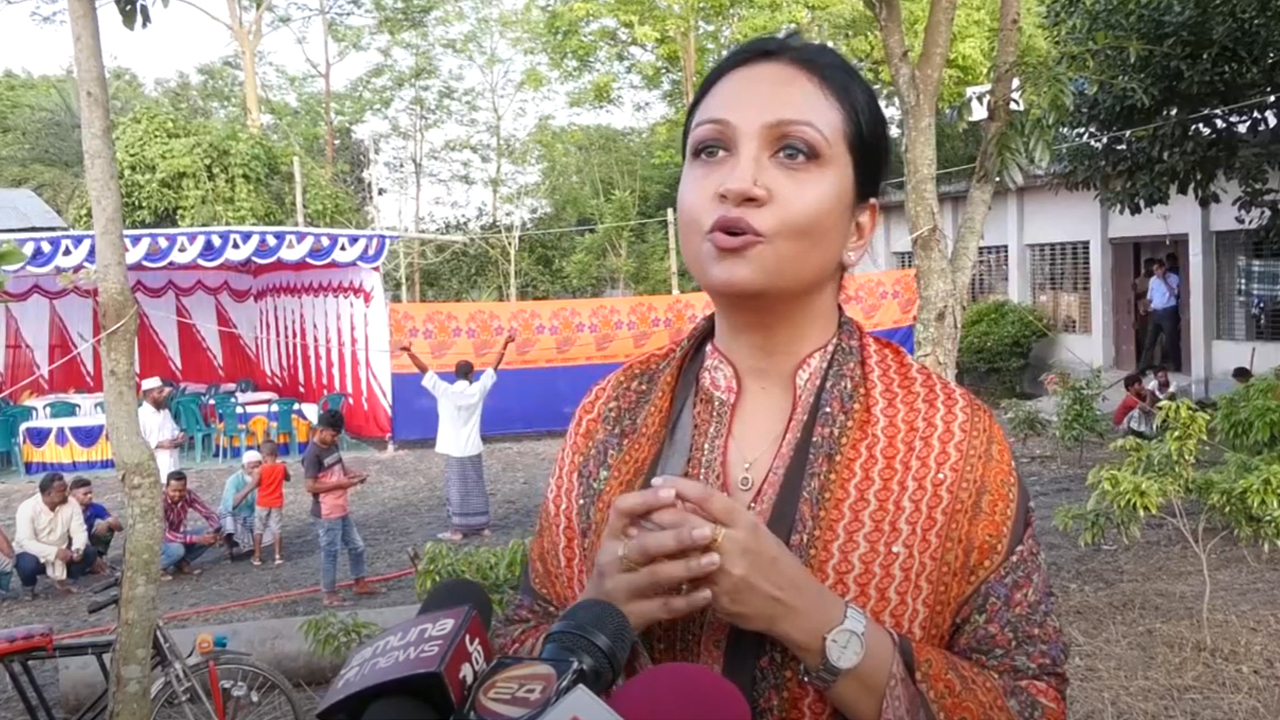 &lsquo;সাবেক প্রধানমন্ত্রী শেখ হাসিনাকে শাস্তি পেতেই হবে&rsquo;