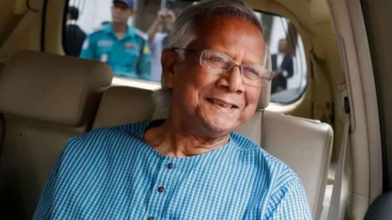 দেশে ফিরেছেন ড. মুহাম্মদ ইউনূস