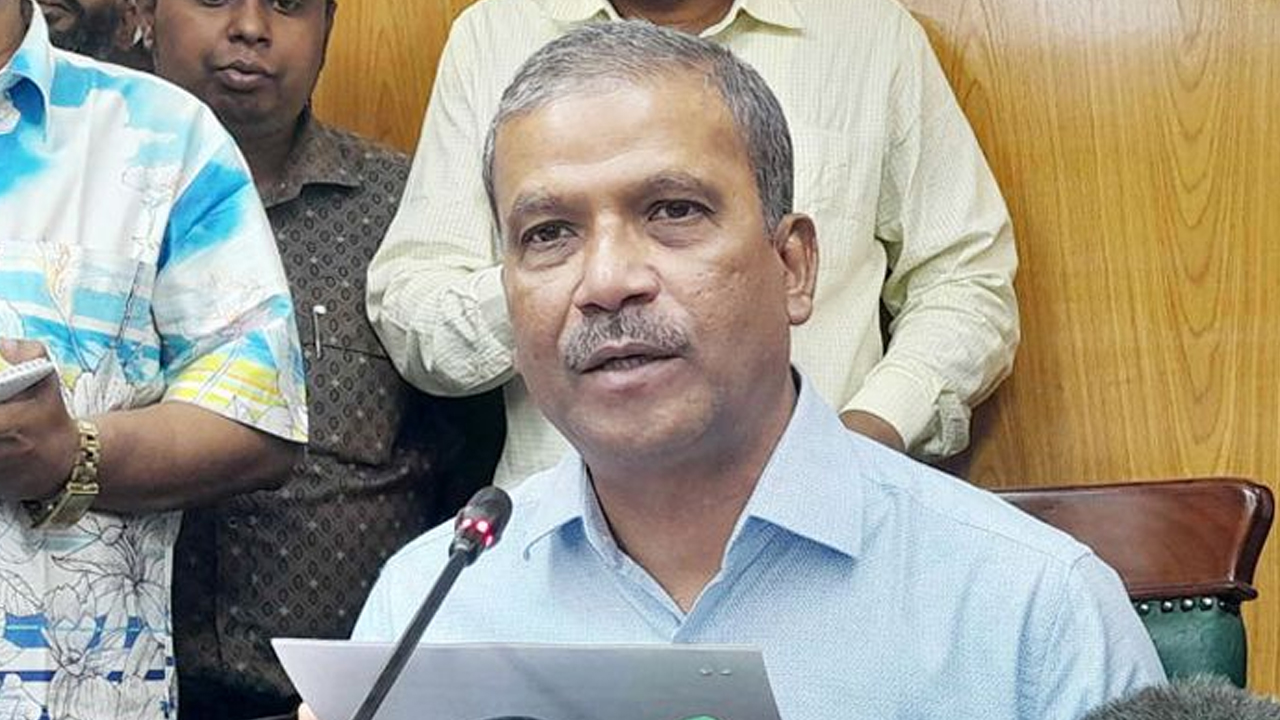 অপরিহার্য সংস্কার শেষে যত দ্রুত সম্ভব নির্বাচন: আইন উপদেষ্টা