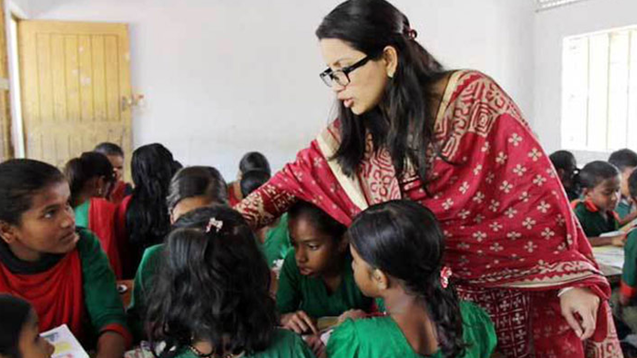 প্রাথমিকের সাড়ে ৬ হাজার শিক্ষক নিয়োগ স্থগিত